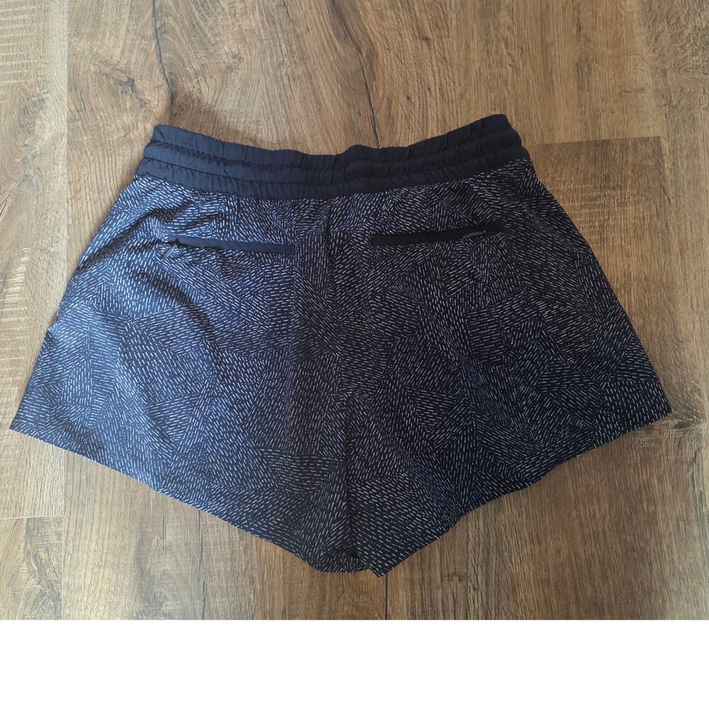 Athleta Navy Blue Baja Athletic Shorts size 6 (No Liner) EUC - Picture 3 of 4